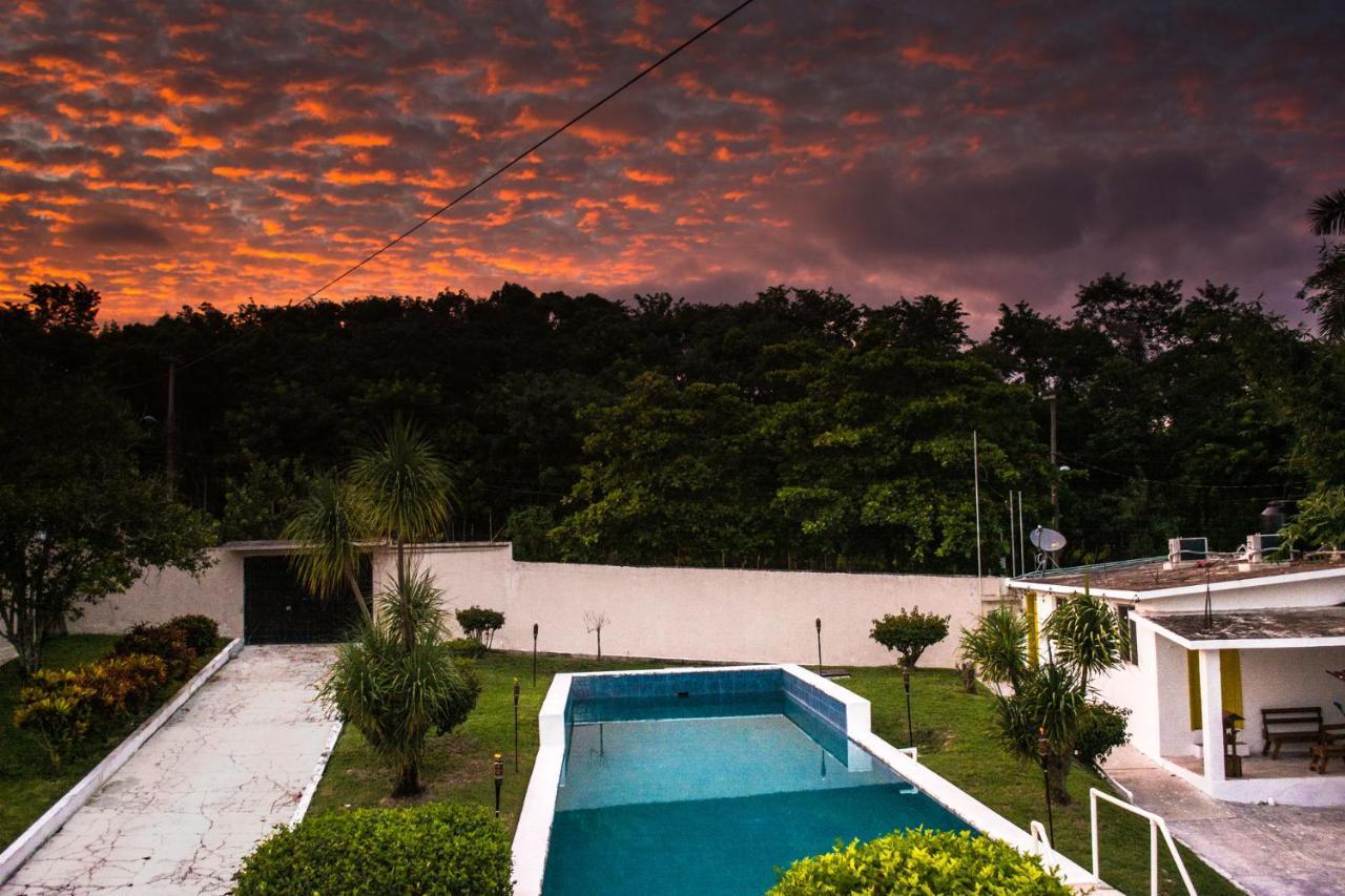 Casa Sol Y Luna Bacalar Acomodação com café da manhã Exterior foto